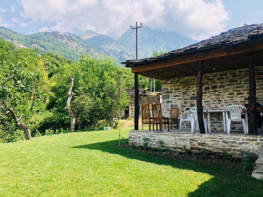 Guest House Qafe Dardha - Tomorr National Park Qafe Dardhe 外观 照片