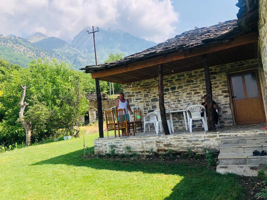 Guest House Qafe Dardha - Tomorr National Park Qafe Dardhe 外观 照片