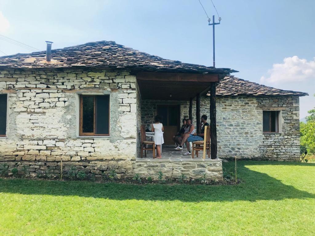 Guest House Qafe Dardha - Tomorr National Park Qafe Dardhe 外观 照片